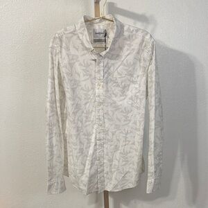 Goodfellow & Co -Cream Leaf Pattern button down Shirt- slim fit- Size Large